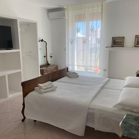 La Casa Di Nonna Celeste Brindisi Luaran gambar