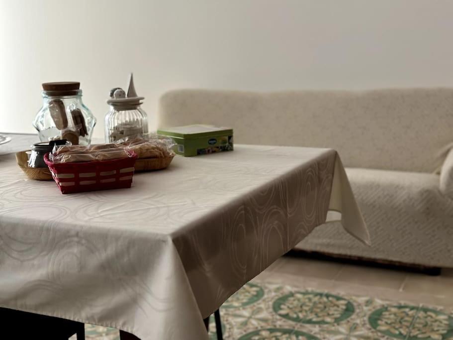 La Casa Di Nonna Celeste Brindisi Luaran gambar